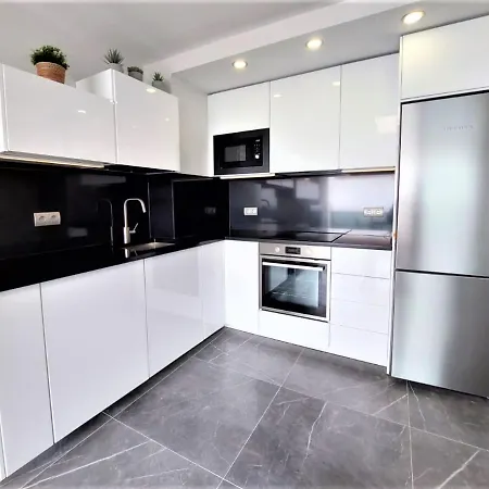 Apto El Faro Puerto Deportivo *