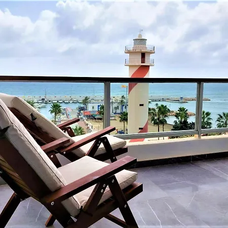 Apartmán Apto Puerto Deportivo El Faro *
