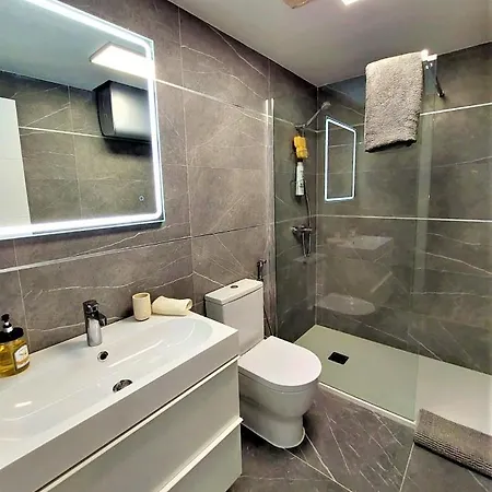 Apto El Faro Puerto Deportivo 马尔韦利亚